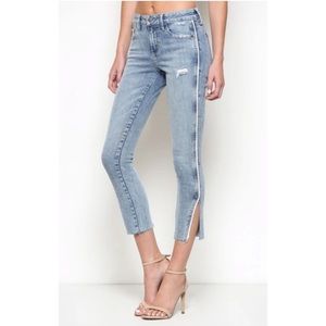 Hidden Side Piping Raw Hem Denim Jeans 28